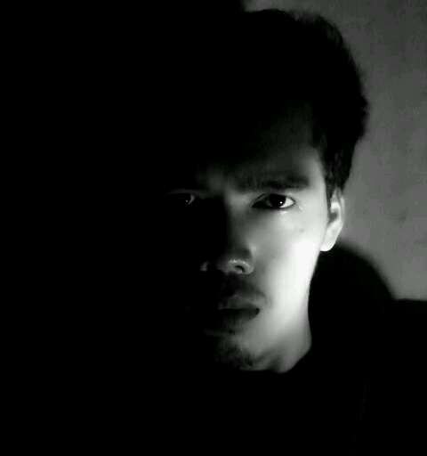 gausahlebay's profile picture. I'm covering my ears like a kid when your words mean nothing I go la la la~