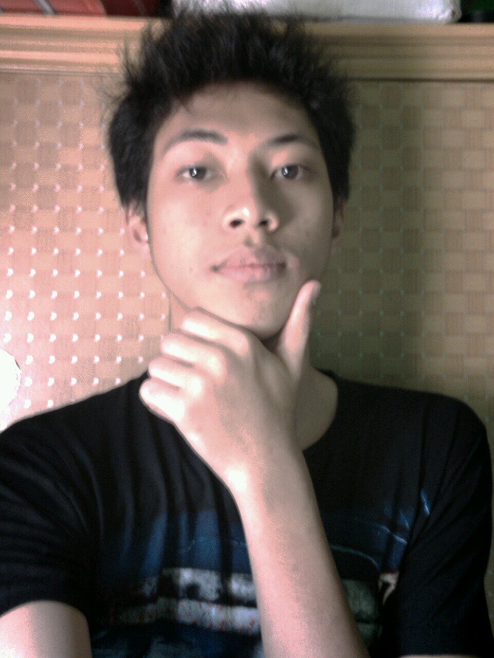 Brpkir tuk mlngkah mrubah msa dpan tp ku tk thu kmna tjuan jln hidpku Live Life So Hard To Beat