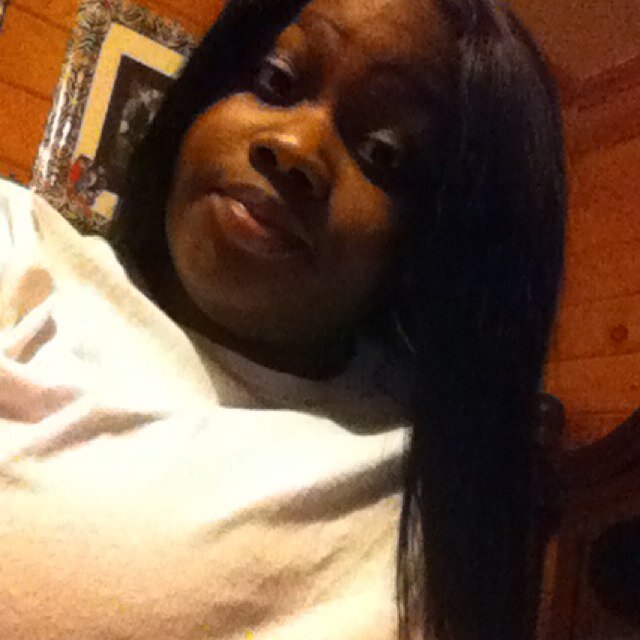 Senior c/o 2015proud aunt &godmother Libra #teamsingle follow my 2 mom @MrsUnderwood2U