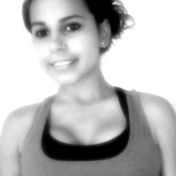 Pareço legal, e sou mesmo. Me ame.