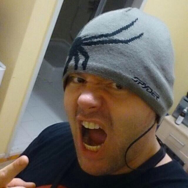 cookmik's profile picture. 