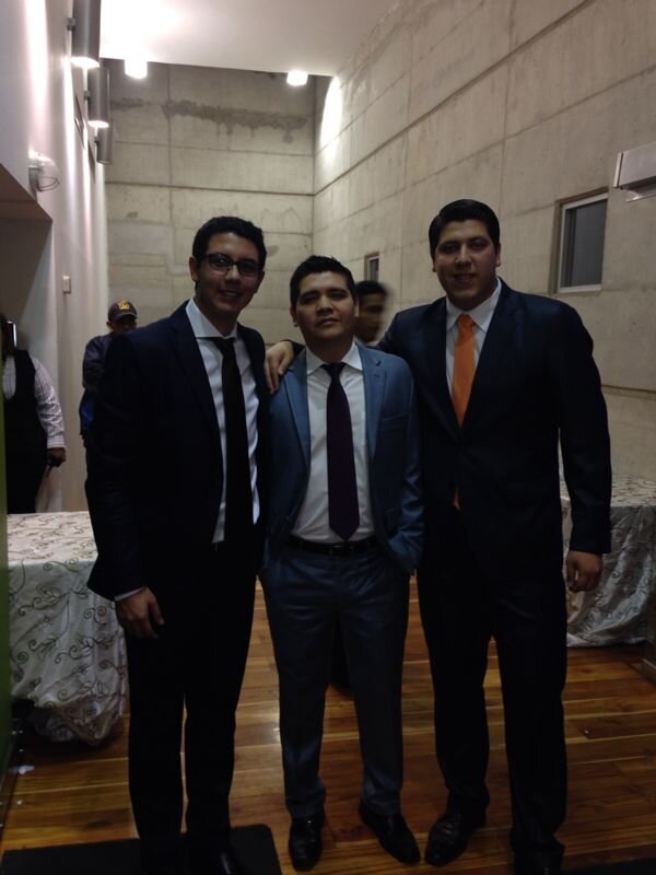 Papá/Abogado/Magister en Derecho Procesal/Actualmente Maestrante en Common Law - Univ. of San Diego CA.