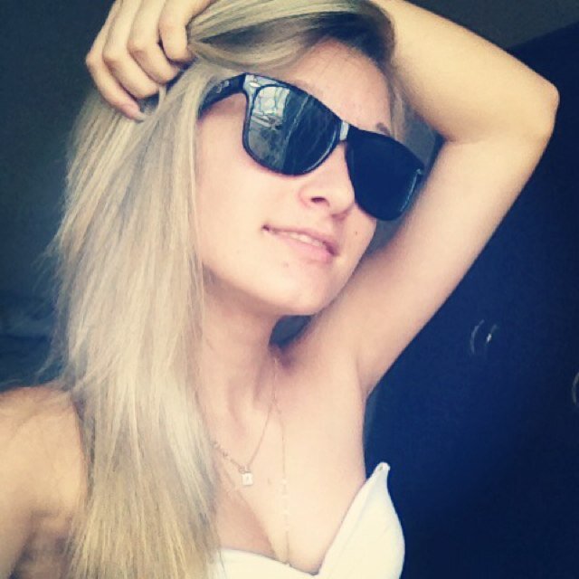 É quanto todos se forem eu vou estar lá com você, amigas ate depois do fim... eu te amo pra sempre 3333 / @cahscervino_