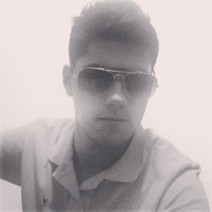 Sou legal com quem é legal comigo, simples assim. Skype: pfvrhenri
