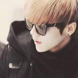 Im Exotic.May Favorite..Bias..Is Luhan..And Kai ..:))Mailig Ako Sa KPOP..16..Y.O