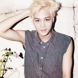 `หล่อเฟี้ยวอาศัยทางเปลี่ยวและพละกำลังต้องคิมจงอินคนหล่อครับ .ขยิบตายิ้ม  #LHORKRUBFAM  ♥@OSEHUNBTH94