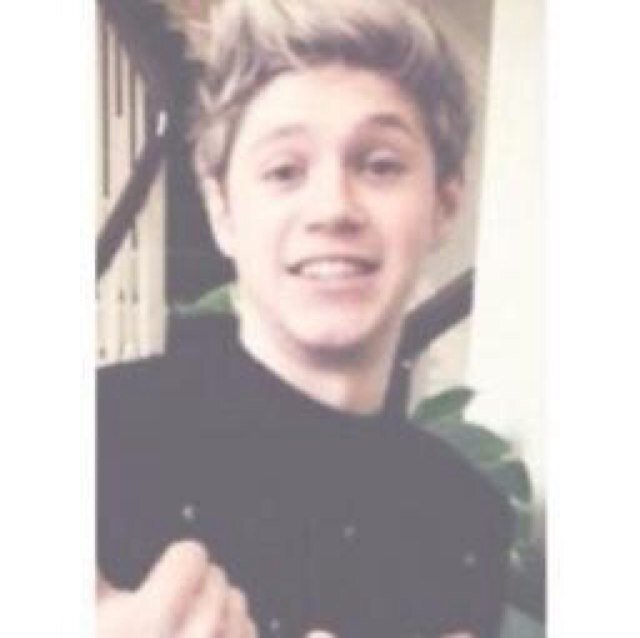 You just got a free follow! Follow @stylessomfg & @urghhniall ! They just gave you a free follow, so why not follow them? Xxx