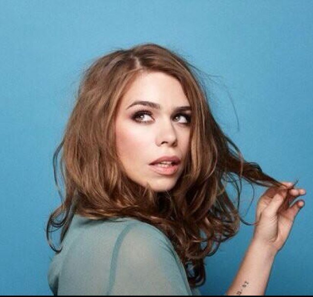 The name's Rose Tyler. I've travelled through time and space, and it is my life. I could never stop. {Multi RP ~ No 18+ anymore}