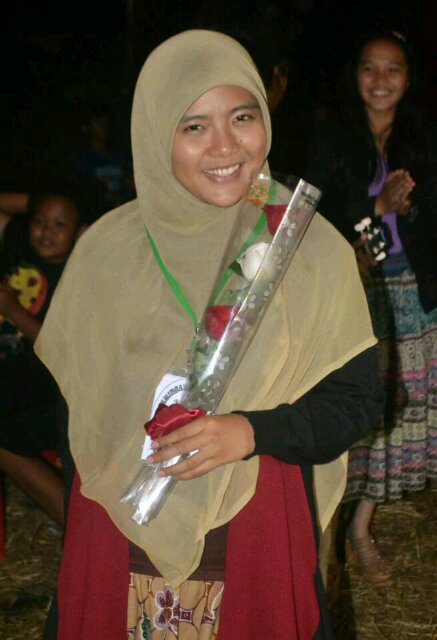 RirinMuawanah's profile picture. Learn from what looks around