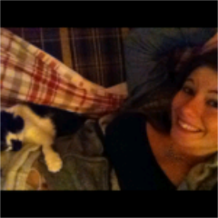 Valorie_shawna's profile picture. (: i love GOD! the JONAS BROTHERS, One Direction, Shake It Up, Demi L... etc (: im sleepin into the lava(8)