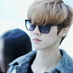 บ้าบอ ลามก หยาบคายบ้างเป็นบ้างเวลา ขี้บ่น ชอบรี แค่นี้ล่ะ ทวิตนี้หนีลิมิต ^^