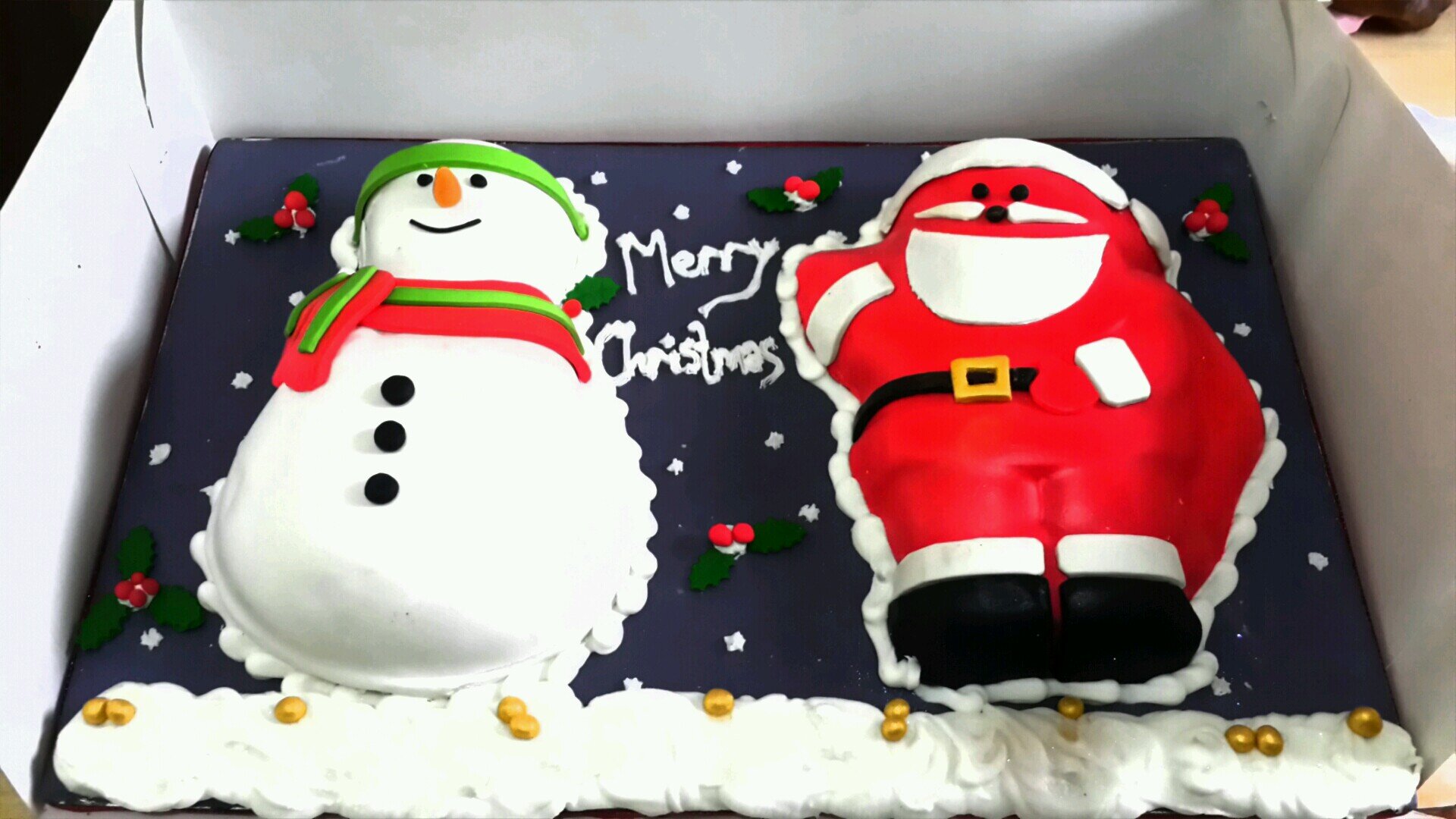 c.e.o exquisito cakes/confectioneries,certified master baker and sugar craft artist,tutor .. Organized 1st bread fair in Nigeria- Bread connoisseurs...