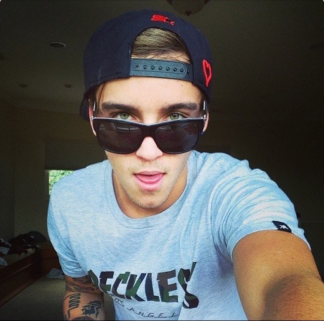 One day my friend showed me the Janoskians and now I can't stop loving the boys • Instagram: sofieveiss