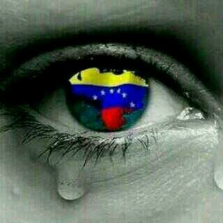 Venezolano hasta los tuetanos, No hay nada oculto entre cielo y tierra. Caraqueño, con corazón Merideño, apostando por un mejor país cada día.
