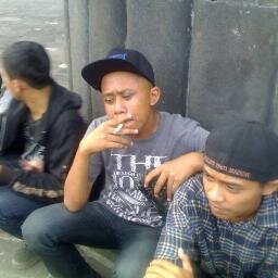 Isi harimu dengan senyuman :)