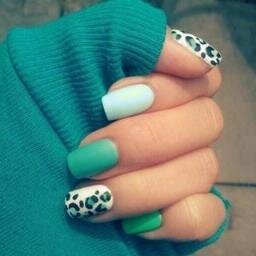 Dicono che il nostro destino è nelle mani di qualcun’altro.
Ora vorrei proprio trovare quel coglione che ha il mio destino tra le sue mani.