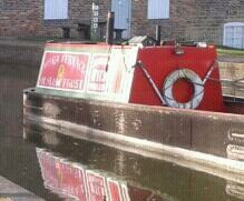 Waterways wanderer, often jog local area to discover treasures off the beaten track, including character pubs serving real ale & good food!  Lifelong #bafc