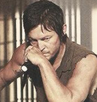 Mah brutha @MerleDix0n is dead. I'm looking fer mah way now I've lost everyone of mah Family. #Single