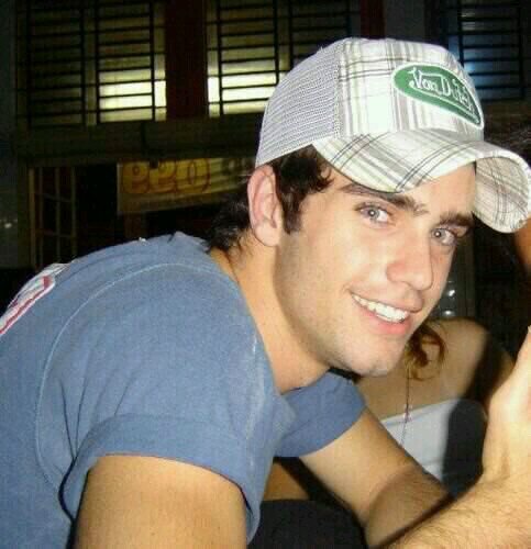 Estudiante y argentino   .... No Resp Dm a nadie.