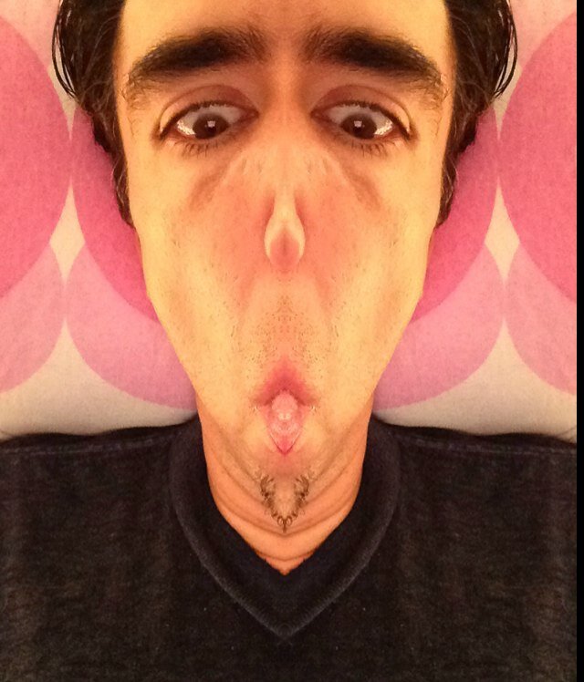 renegendrop's profile picture. 