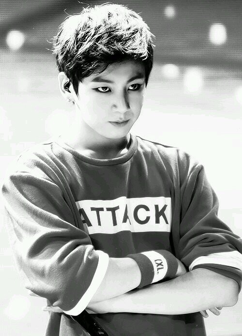 Udah muda,ganteng lagi. Siapa lagi kalo bukan jungkuktan. Heelsyi's