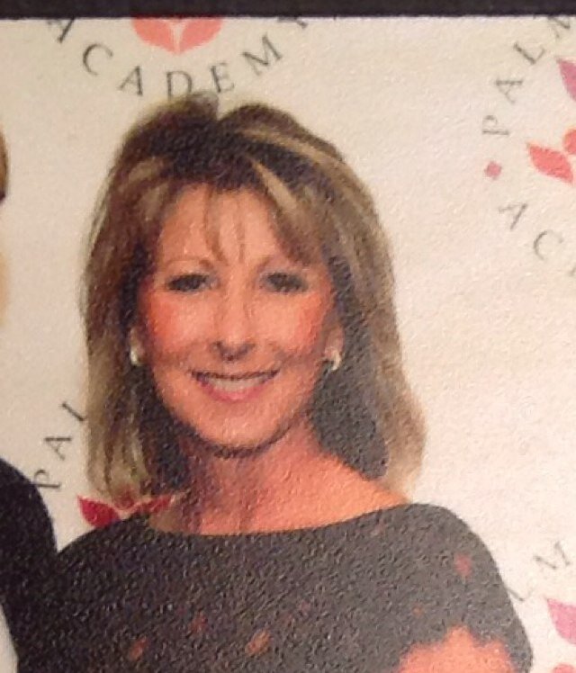 Retired teacher--love to golf and craft.