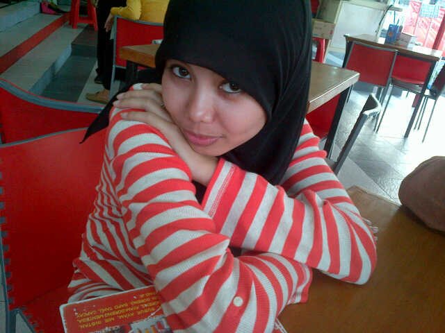 Aye~(˘▾˘~)aye ~(˘▾˘)~aye (~˘▾˘)~