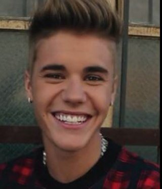 17/02/13 best night of my entire life, seen my baby in person, love him so much! Done two world tours under the age of 20, who? My idol @justinbieber since '09