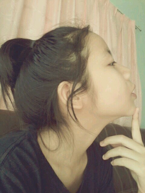 auy_2555's profile picture. :)