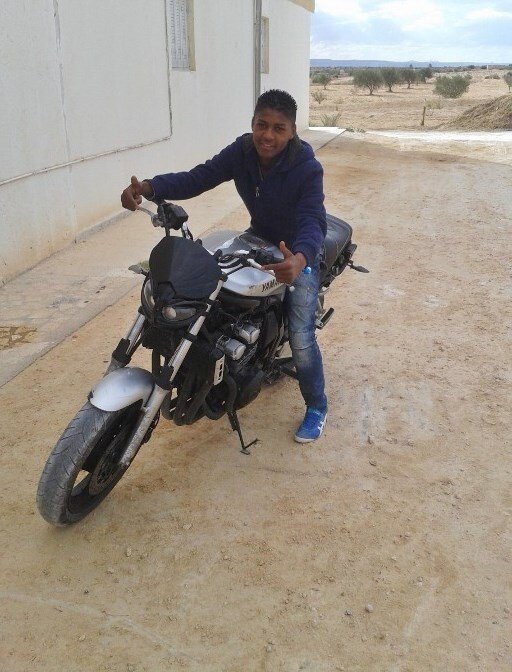 HéLLô im  Zouhair Fróm •tunisia•  Age 18 Years ÖLÐ 3