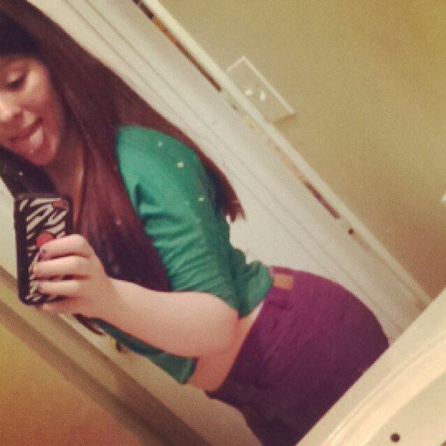Follow me and ill follow u back !(: