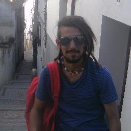 Soñador, poeta, músico, actor, nihilista, Simpatico, Altruista, Revolucionario, pasional amante... ¿que más se puede pedir?
