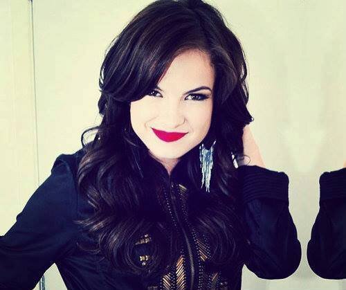 ola sou lua blanco oficial totalmente bjs..