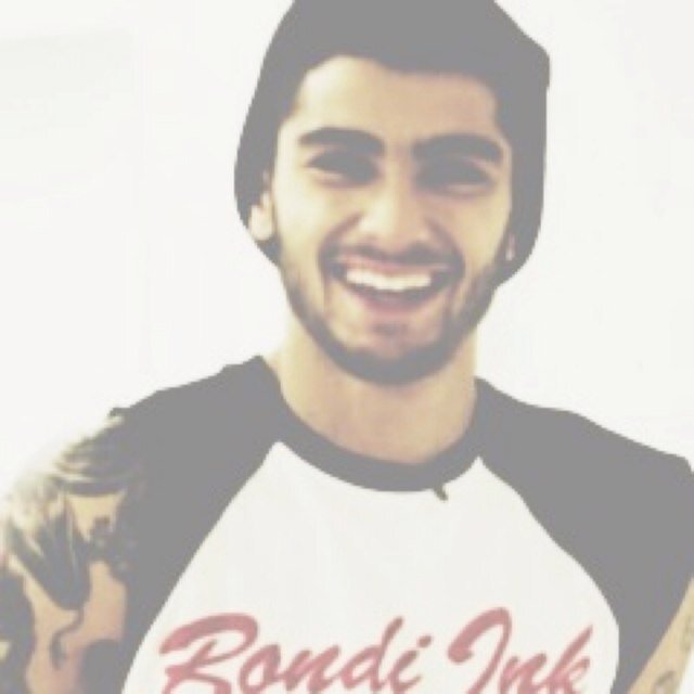 Hey bby pls follow @bandsl0l ask for a follow back