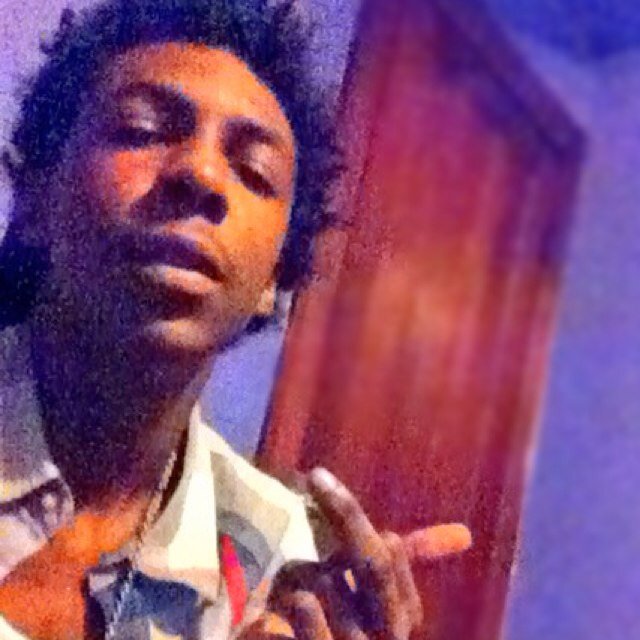 $. If ion kno Shit i kno how to get a BankRøll & i got it ALL on me Like da BankClosed ! i got hoez from A-Z so i aint Trippin on it P.