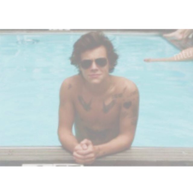 Follow me on this acc @horanyouaremine PLEASEE FOLLOW!!