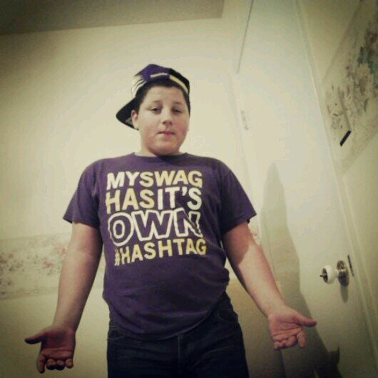 Follow me,  i will follow back! IG: Raymond_Swagged_Out  Kik: Raymond_swaqq_out