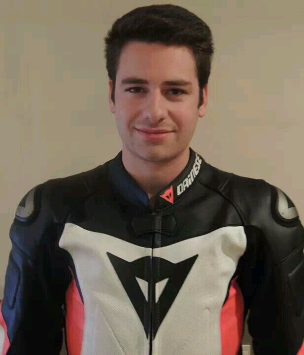MotoGP Insider, Trackday rider, Window cleaner. Waasmunster, Belgium