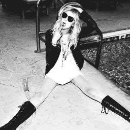 ✞the pretty reckless fucked my life.✞