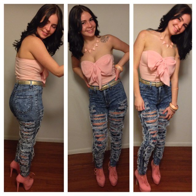 Single, white female, addicted to retail. The infamous @_cocaineFerrari.