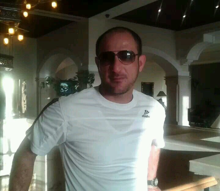 mokb1975's profile picture. 