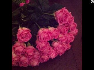سُبَحـان آلّلـه وبحمـده سُبحـان اللّـه العظَيـم.
