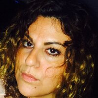 Özlem Gezer (@oezlem_gezer) Twitter profile photo