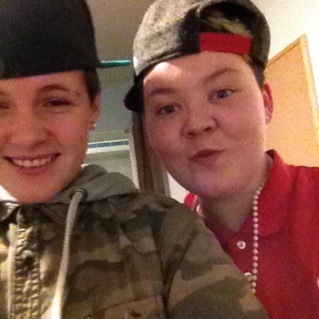 Char_Hutton's profile picture. 7b8ec158 ★