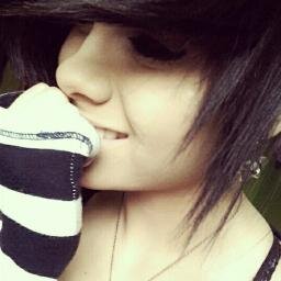My name is Maria. I'm your average 17 year old. I like hanging with friends, listening to music, and meeting new people. So, come get to know me. /Roleplayer/