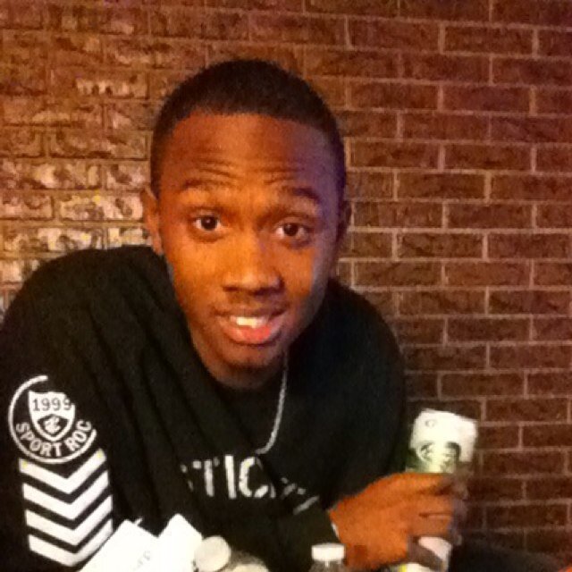 Aha , I'm the hoe's daddy so follow me too get a close up on me giving this dick to yo hoe .