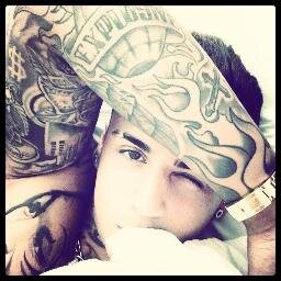 INSTAGRAM: @OLorenzoCarvalho