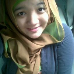 PoetryHayu's profile picture. Demi Masa,
Sesungguhnya Manusia dalam kerugian,
Kecuali orang yang beriman, yang mengajak dalam kebajikan, serta menasehati dan mengingati tentang Kebenaran