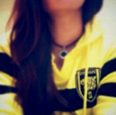 صحيح بنت:ببس آحب الكورهه وآعشششق° عميدهآآآB-)