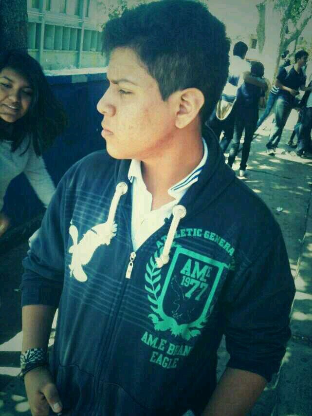 El hombre que siente mucho, habla poco y Twittea demasiado.
